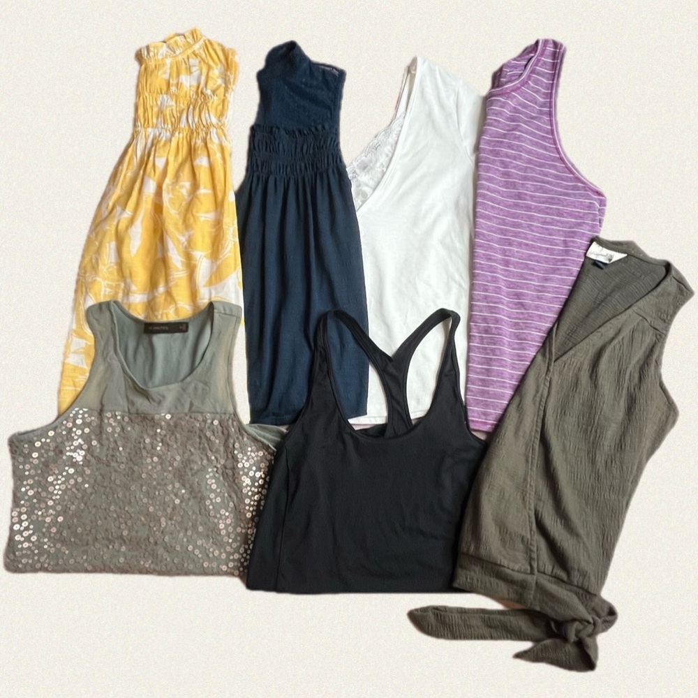 Womens Sleeveless Tops & Athletic Tank Tops Bundle size X-Small